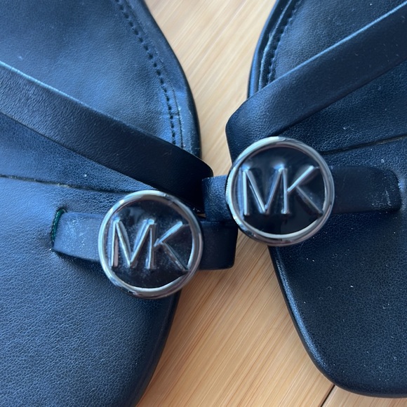Michael Michael kors black toe ring heel sandals size 7.5US - Picture 5 of 7